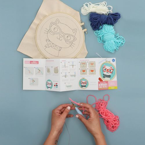 Set Manualidades para Bordar con Aguja Mágica