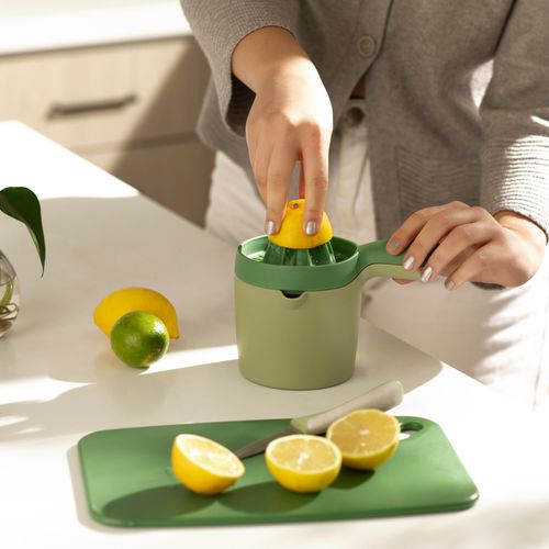 Exprimidor de Plástico para Jugo 500 ml