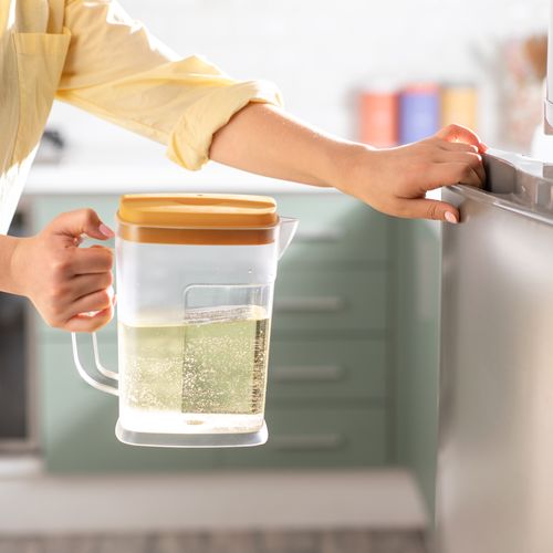 Jarro Refrigerador de Plástico con tapa hermética 2,1 Lt