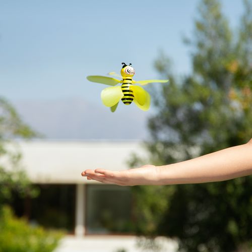 Abeja Voladora con Sensor