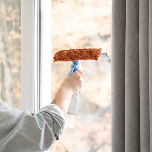 Limpia Vidrios con Rociador 200 ml