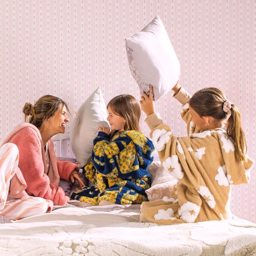 Polerón Abrigo con Bolsillos 72 x 75 cm